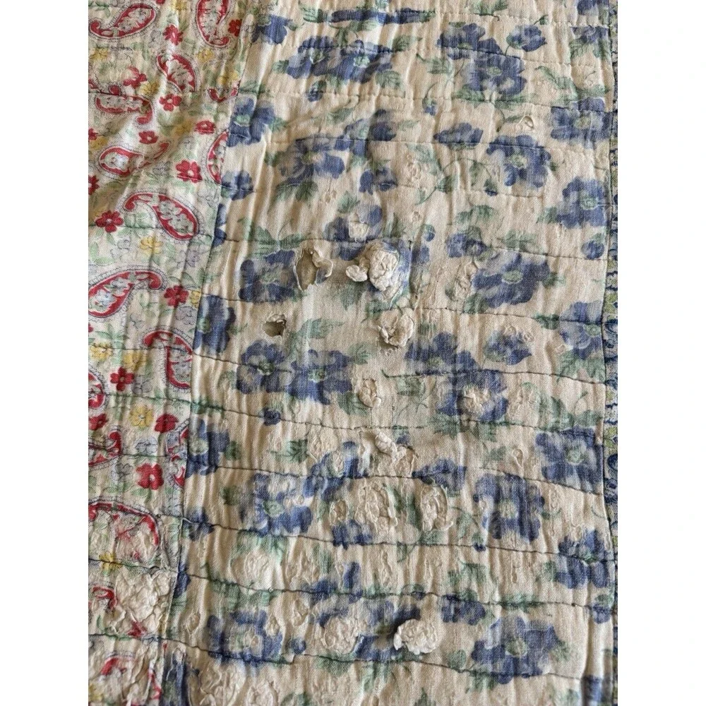 Vtg Hand Quilted Calico Quilt Paisley Floral Strip Patchwork Cottagecore 67x74